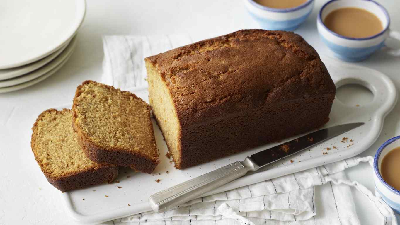 Ginger and marmalade loaf cake